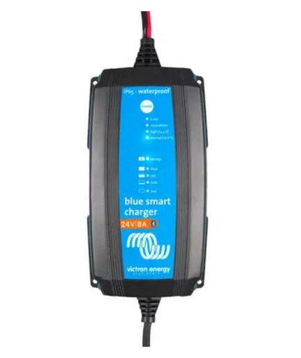 Victron Blue Smart BPC240831104R IP65 Charger 24/8 + DC connector 120VAC